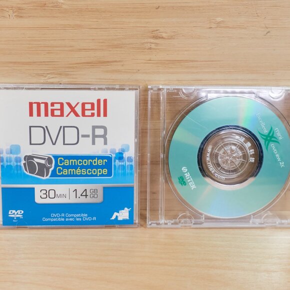 Panasonic VDR-D100 Handycam Camcorder /  DVD Video Camera / Made in Japan - Picture 9 of 9